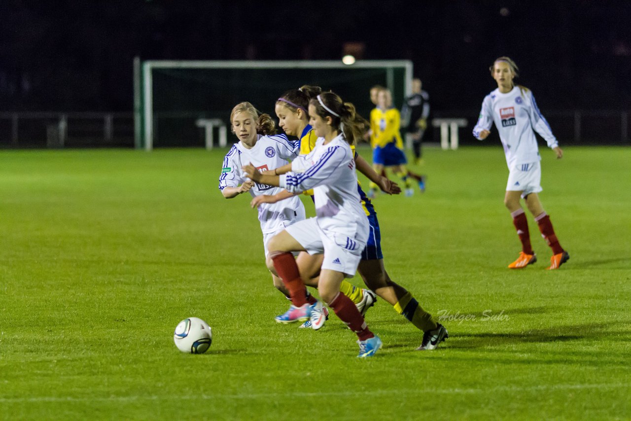 Bild 192 - B-Juniorinnen SV Henstedt-Ulzburg - Holstein Kiel : Ergebnis: 0:12